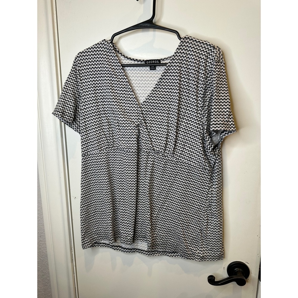 George Women Black White Geometric V-Neck Short Sleeve Pleated Top XL 16-18